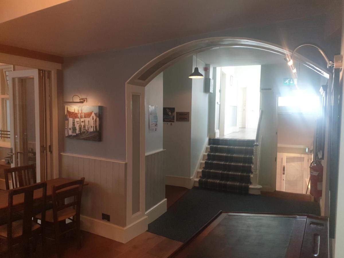 The Black Swan 3* Pickering