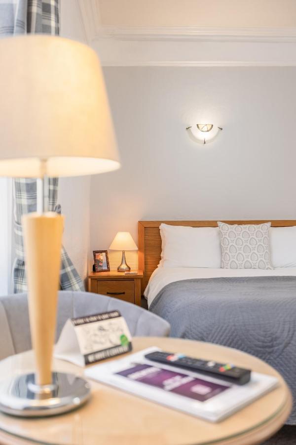 Hotel The Black Swan 3*